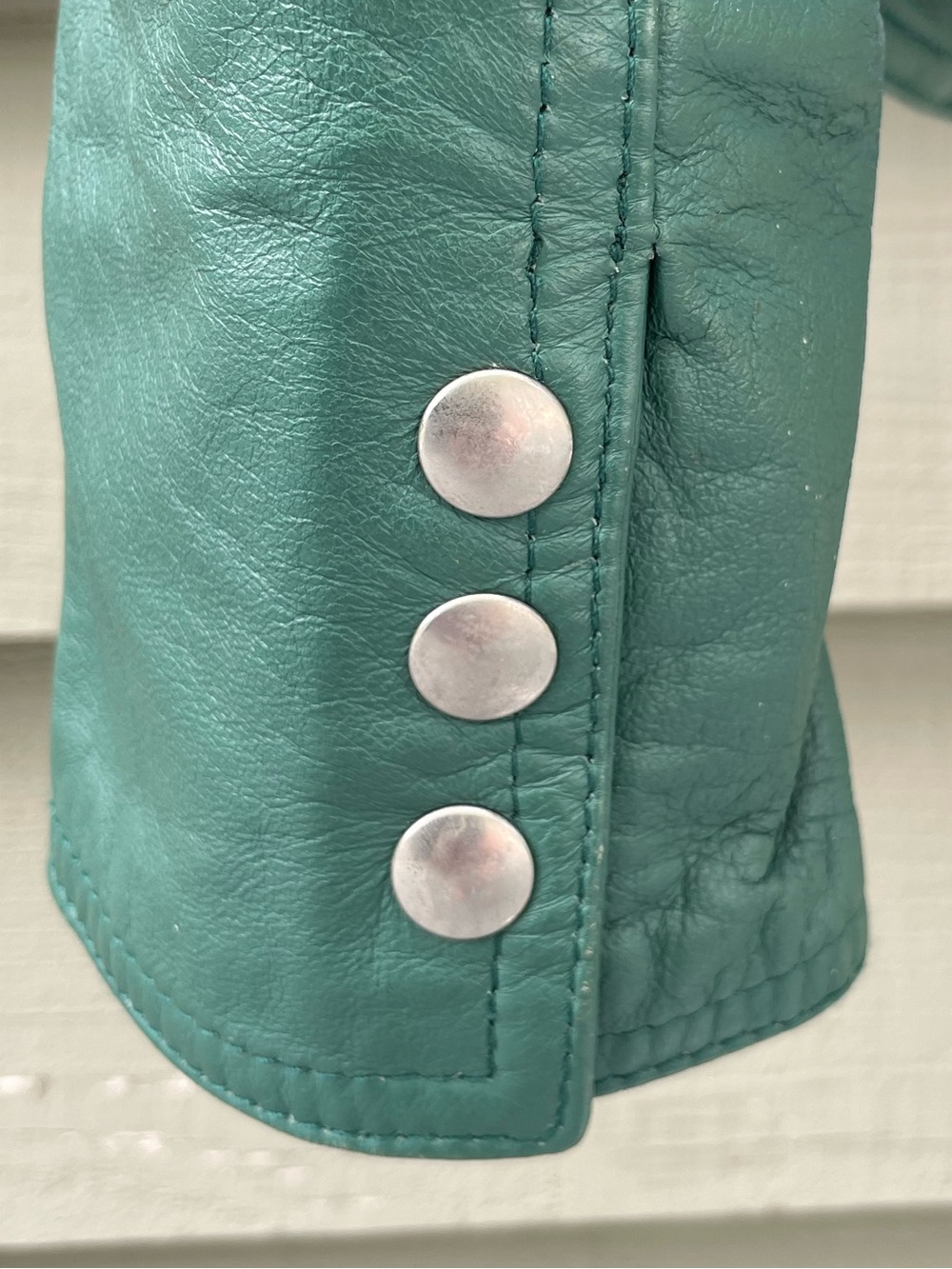 L.Y.N.N. by Carla Ferreri Women's Mint Green Leather Zip-Front Jacket size Large - Picture 8 of 10